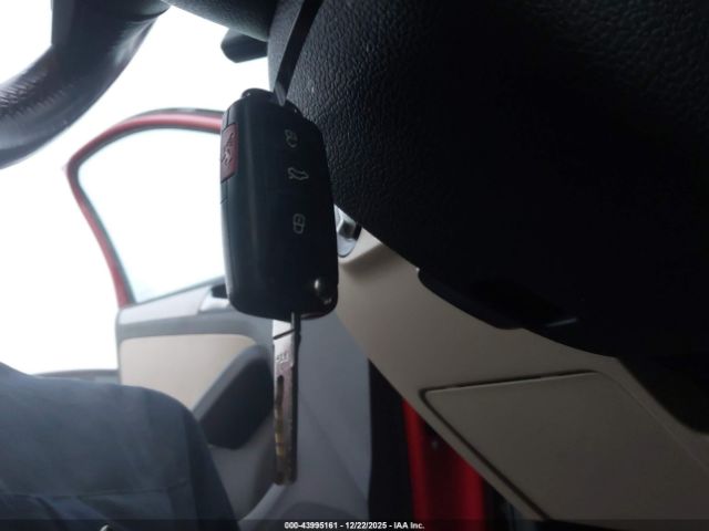 Volkswagen Jetta 2.0l Tdi Image 11