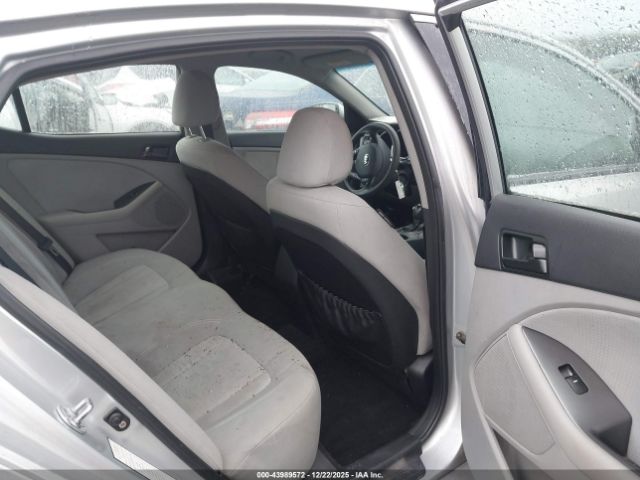 Kia Optima Lx Image 10