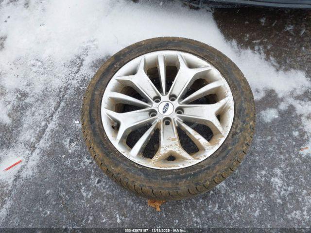 Ford Taurus Limited Image 3