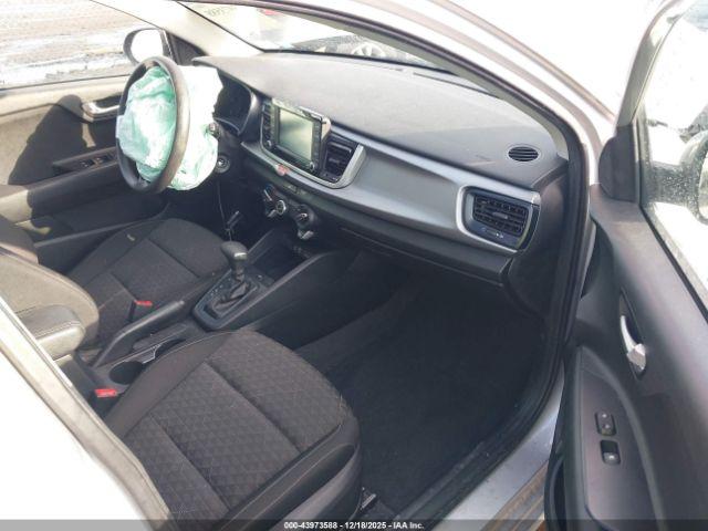 Kia Rio S Image 6