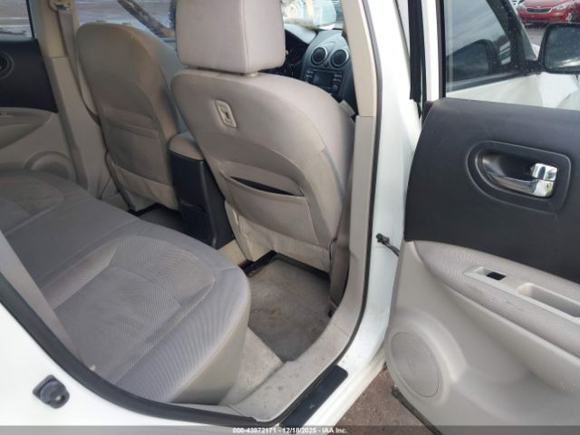 Nissan Rogue S Image 9