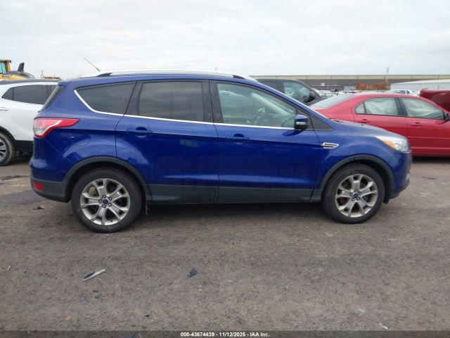 Ford Escape Titanium Image 9