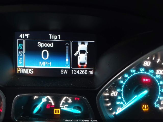 Ford Escape Titanium Image 10