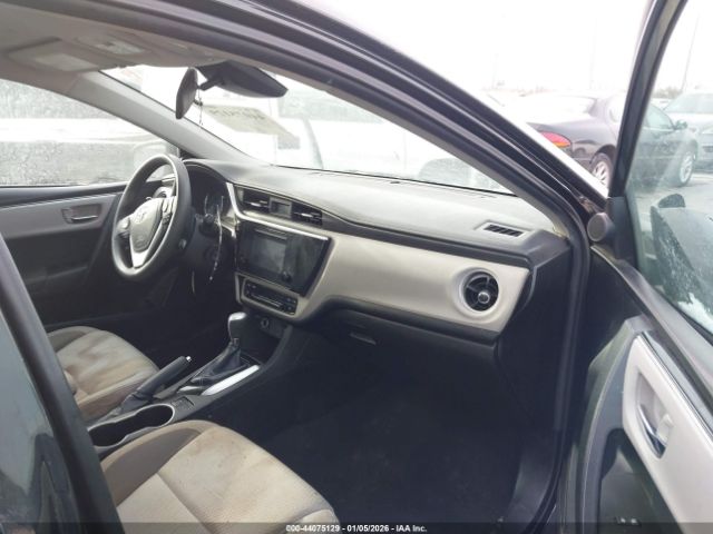 Toyota Corolla Le Image 9