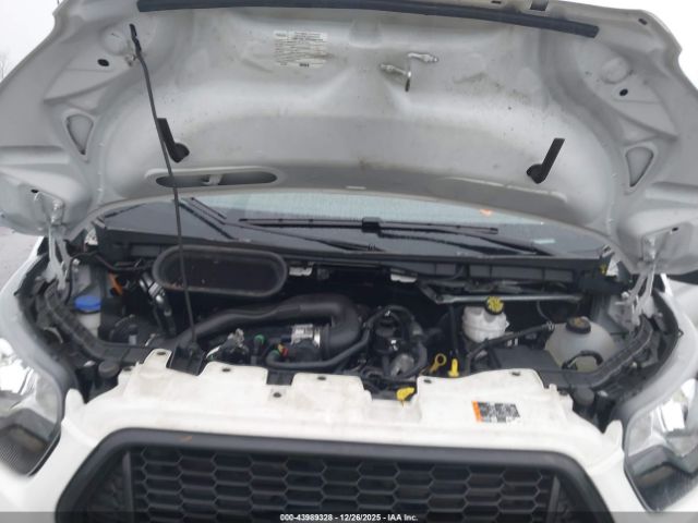 Ford Transit Image 14