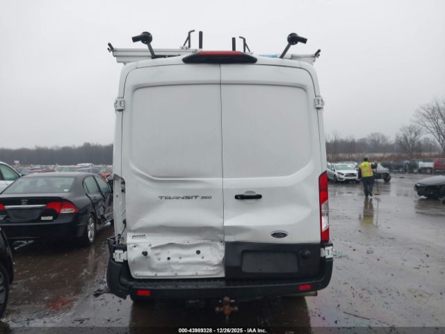 Ford Transit Image 15
