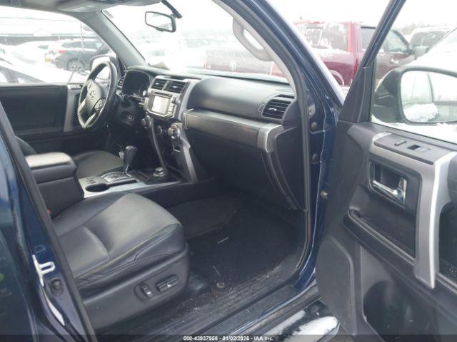 Toyota 4Runner Sr5 Premium Image 2