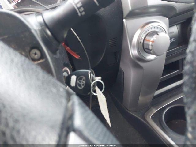 Toyota 4Runner Sr5 Premium Image 13