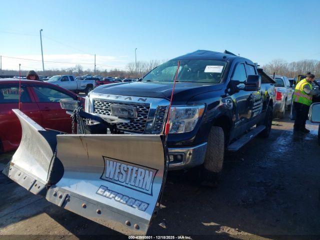 Nissan Titan Sv Diesel Image 2