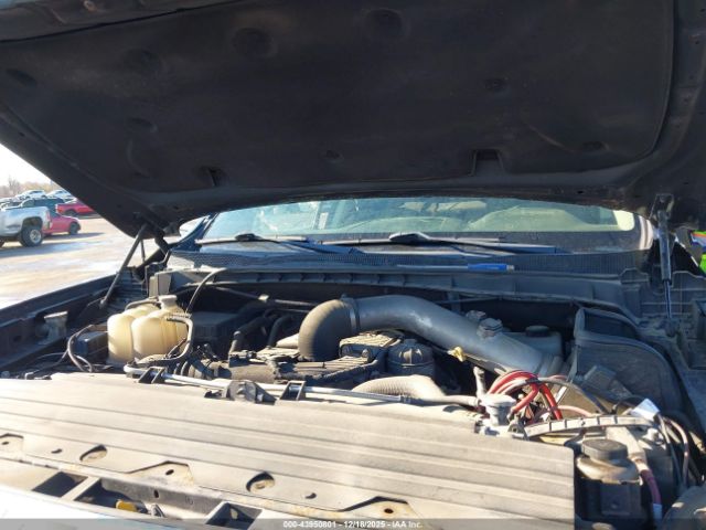 Nissan Titan Sv Diesel Image 10