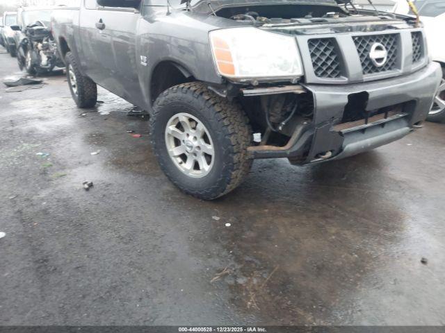 Nissan Titan Xe Image 11