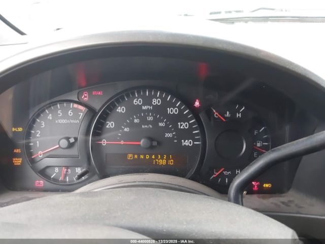 Nissan Titan Xe Image 8