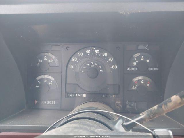 Chevrolet Gmt C2500 Image 8