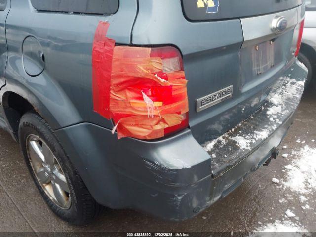 Ford Escape Limited Image 7