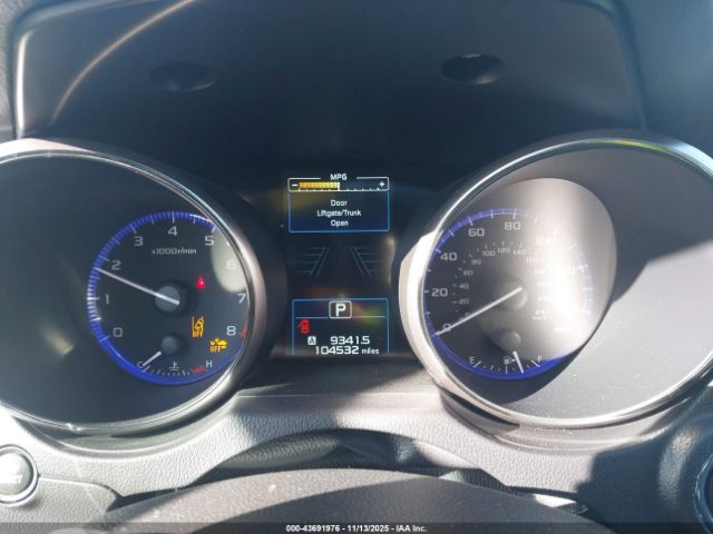 Subaru Outback 2.5i Limited Image 11