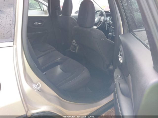 Jeep Cherokee Latitude Image 8