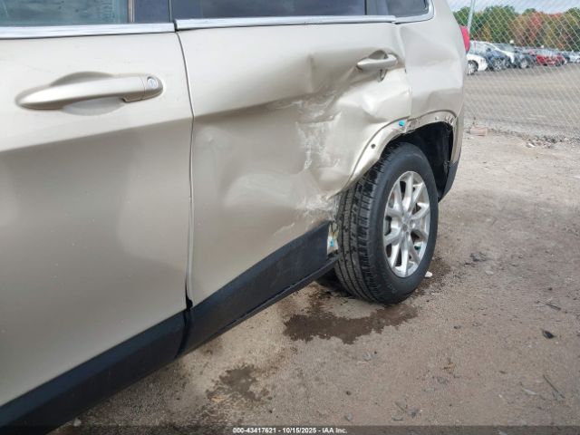 Jeep Cherokee Latitude Image 16