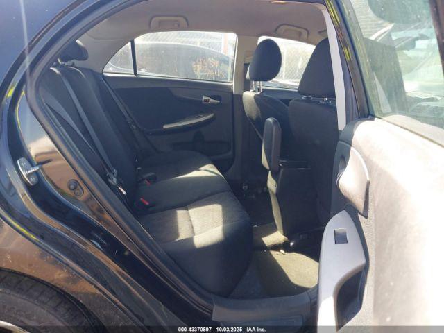 Toyota Corolla S Image 12