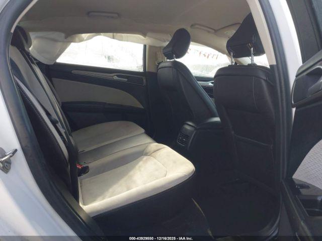 Ford Fusion Se Image 10