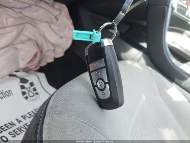 Ford Fusion Se Image 12