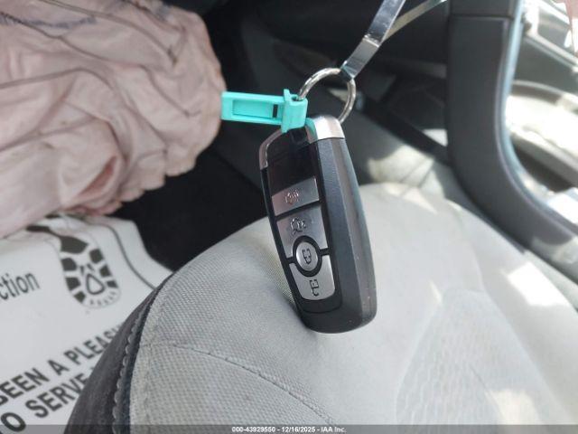 Ford Fusion Se Image 12