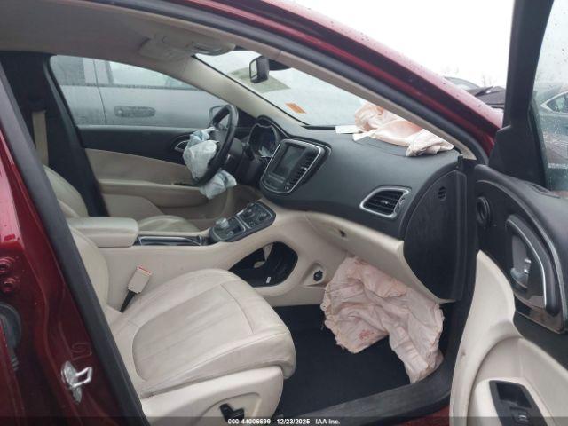 Chrysler 200 C Image 7