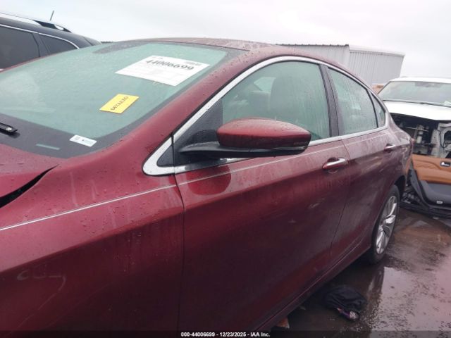 Chrysler 200 C Image 14