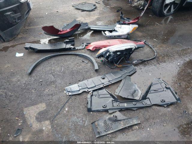 Nissan Rogue S Image 3