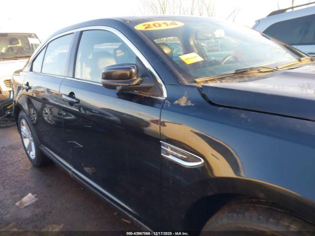 Ford Taurus Image 11