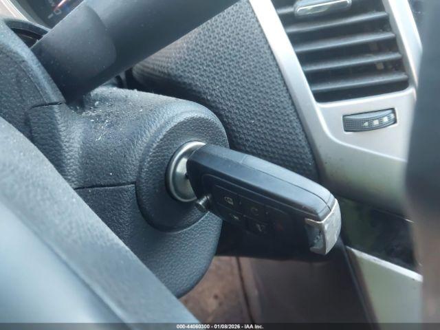 Chevrolet Cruze 1lt Auto Image 3