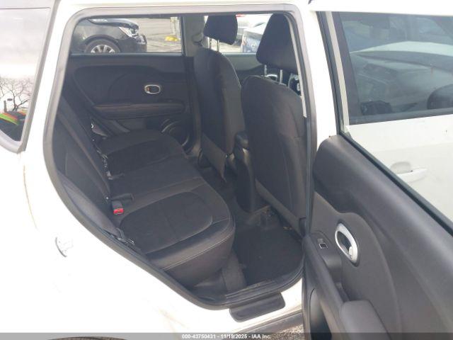 Kia Soul Image 15