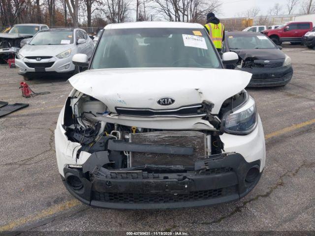 Kia Soul Image 9