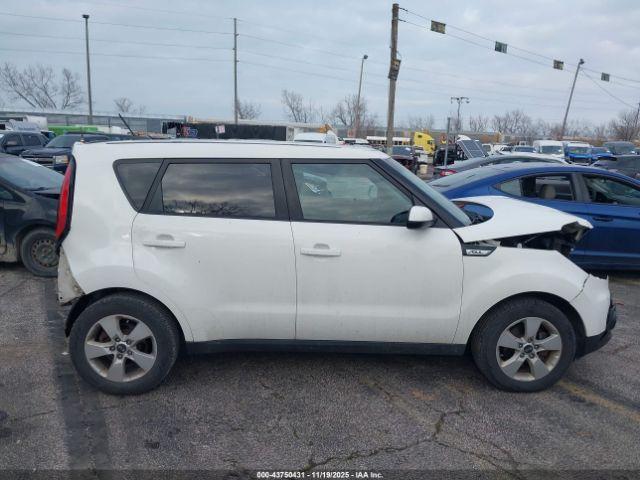 Kia Soul Image 13