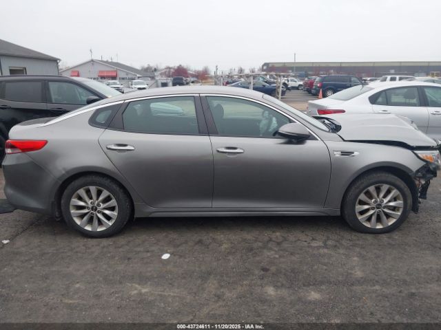 Kia Optima Lx Image 12