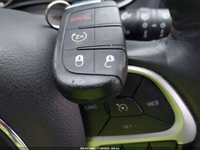 Jeep Compass Latitude 4x4 Image 9