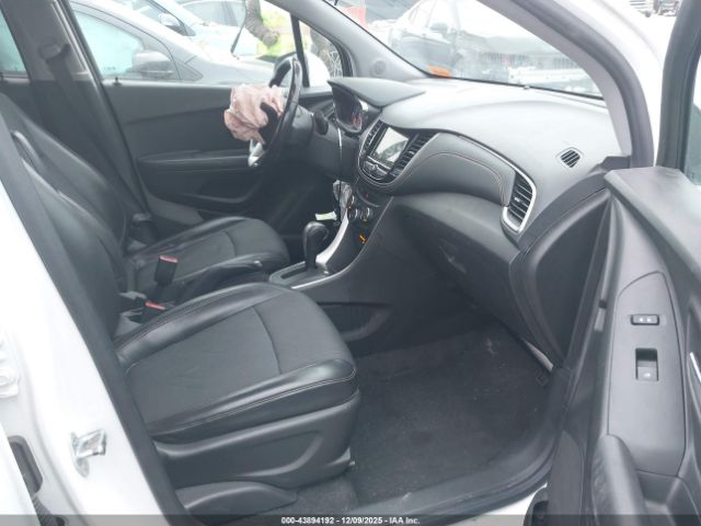 Chevrolet Trax Lt Image 2