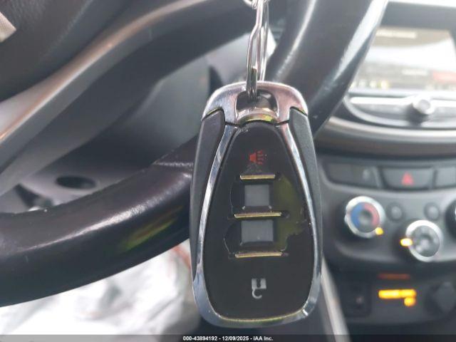 Chevrolet Trax Lt Image 10