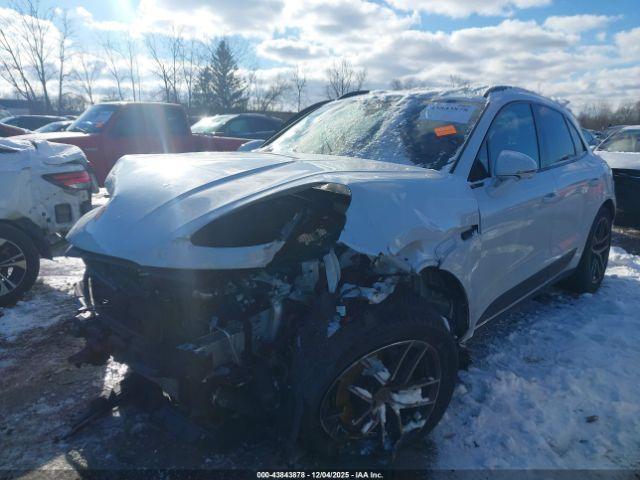 Porsche Macan Image 6