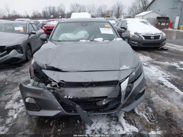 Nissan Altima S Fwd Image 10