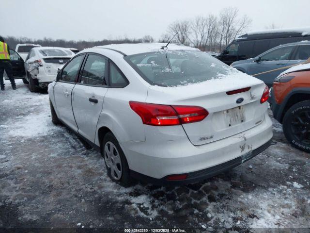 Ford Focus S Image 2