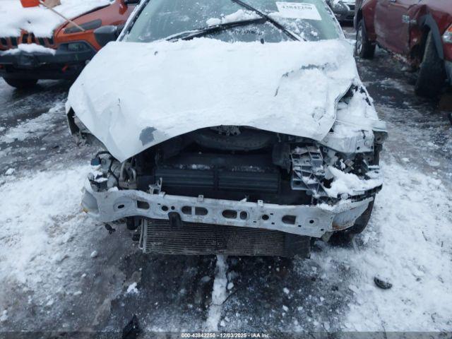 Ford Focus S Image 4