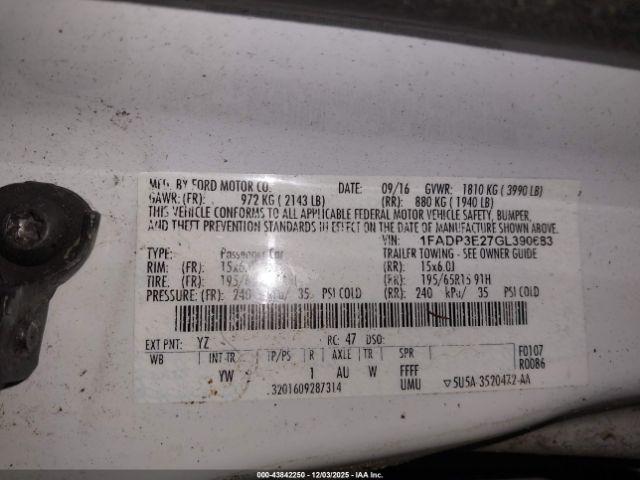 Ford Focus S Image 16