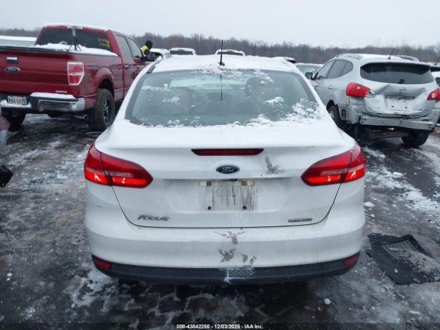 Ford Focus S Image 14