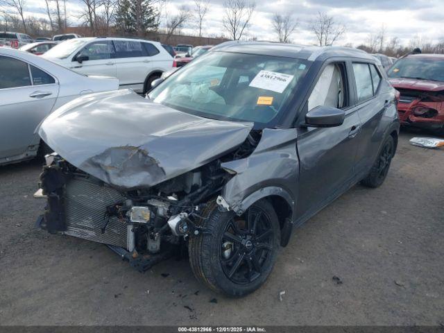 Nissan Kicks Sv Xtronic Cvt Image 17