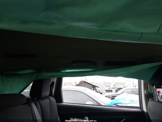 Subaru Ascent Premium 8-passenger Image 16