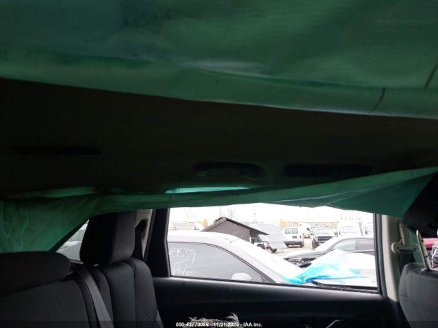 Subaru Ascent Premium 8-passenger Image 16