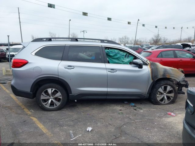 Subaru Ascent Premium 8-passenger Image 11