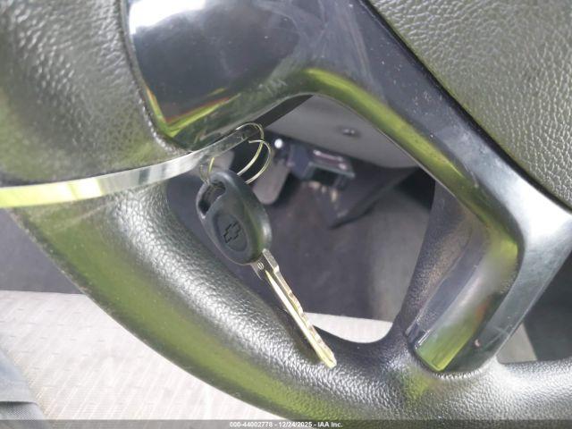 Chevrolet Silverado 1500 Work Truck Image 12