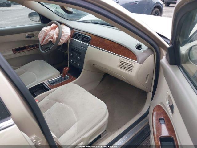 Buick LaCrosse Cx Image 3