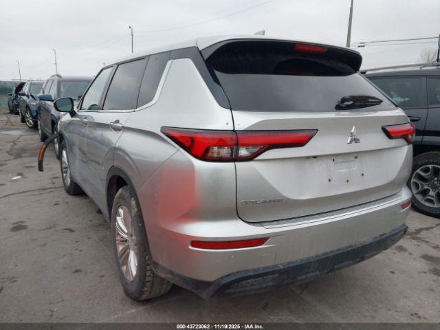 Mitsubishi Outlander Es 2.5 S-awc Image 9